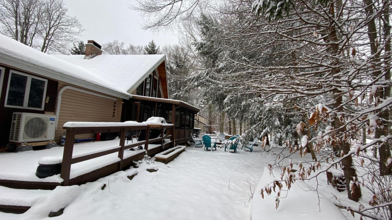 Walk To Pool & - Spacious Gateway, Hot Tub, Game
