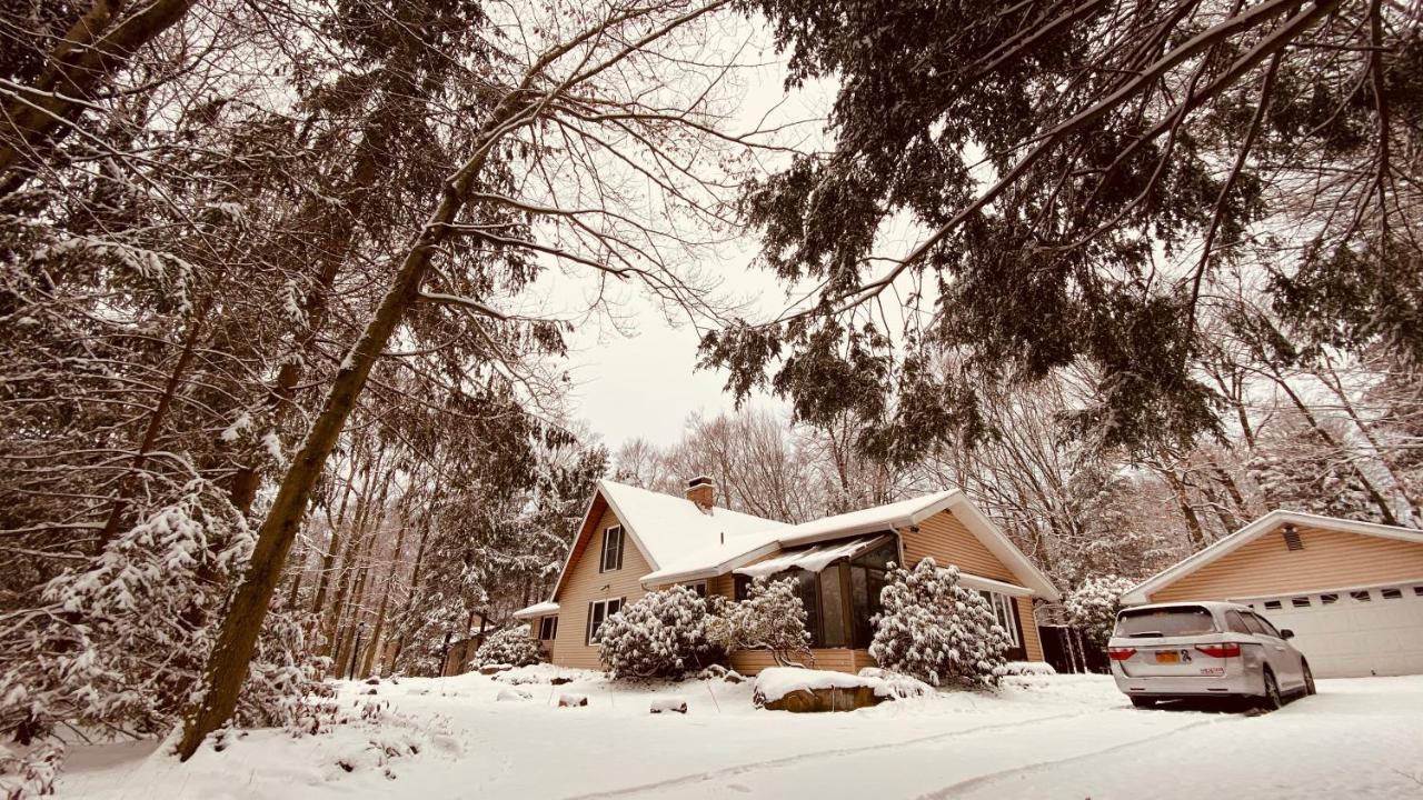 Walk To Pool & - Spacious Gateway, Hot Tub, Game Chalet