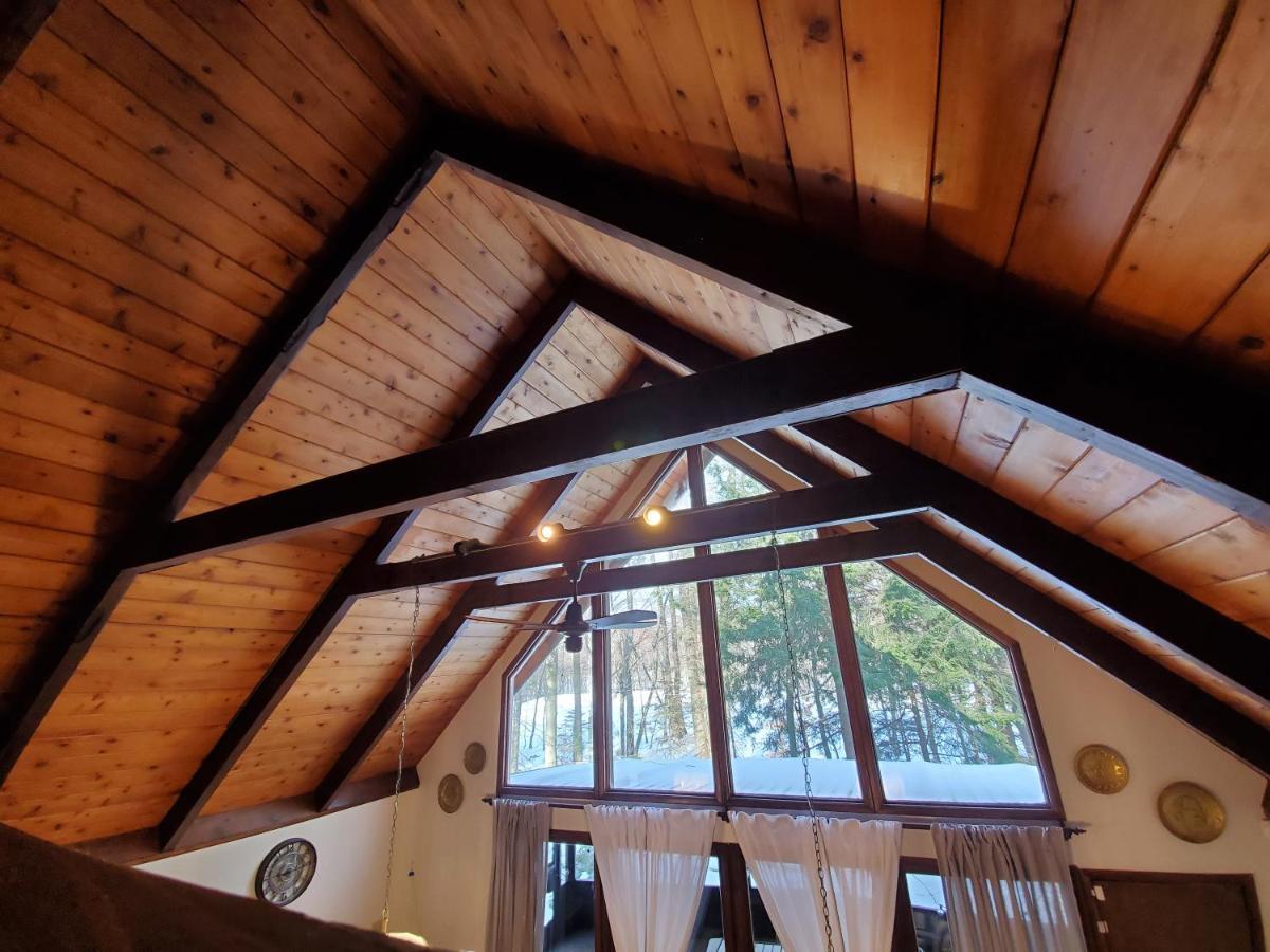 Chalet Walk To Pool & - Spacious Gateway, Hot Tub, Game *